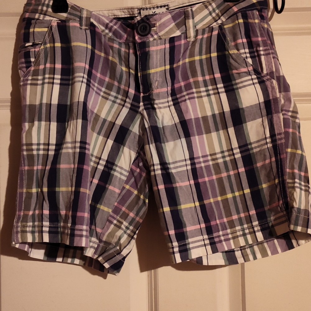 American Eagle Outfitters Purple and White Bermuda Shorts Casual Style